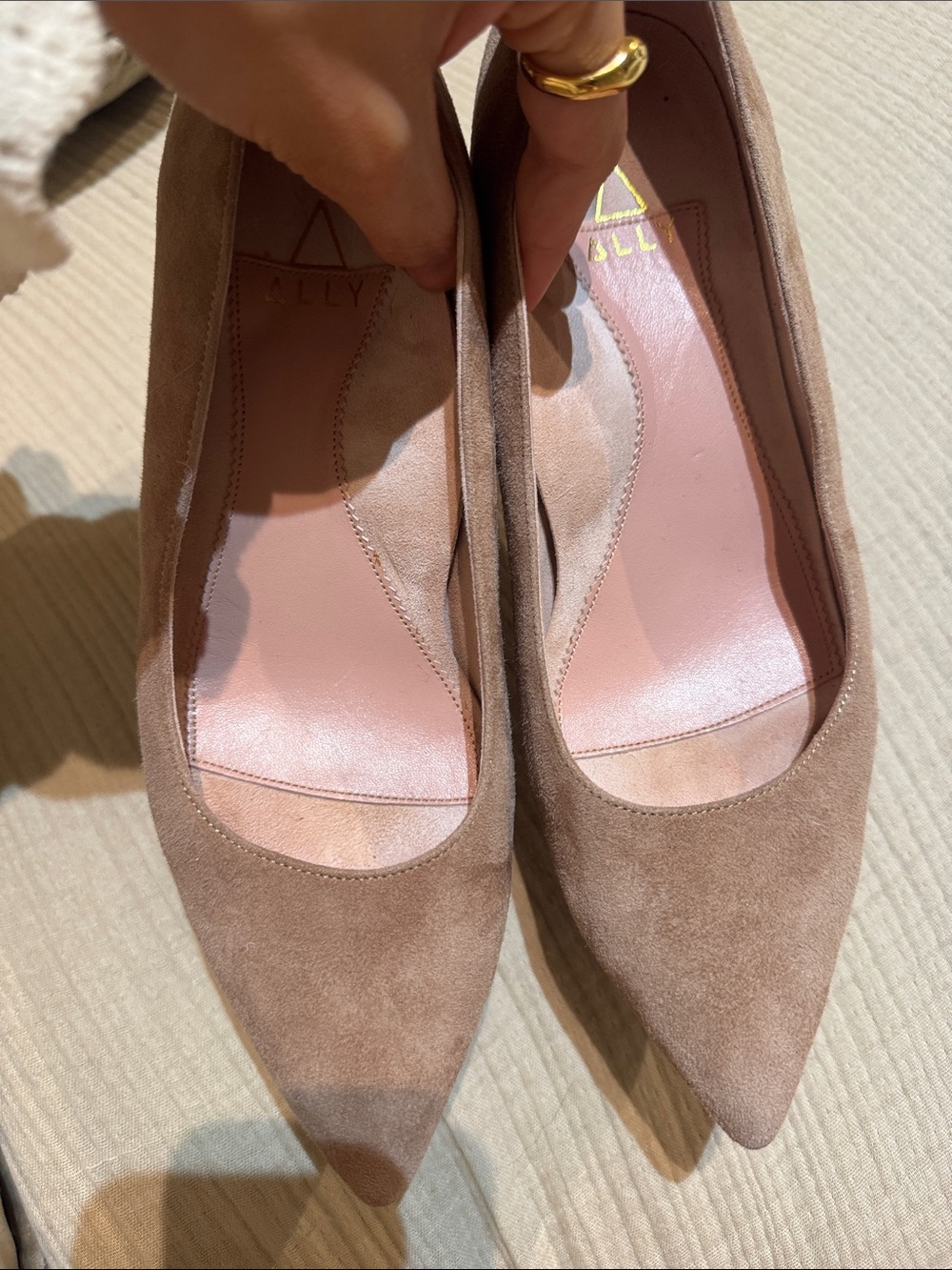 ALLY shoes Suede Pointed-Toe Pumps in tenacious tan -